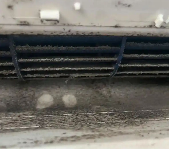 兴仁空调吹的风有股烧焦味是怎么回事